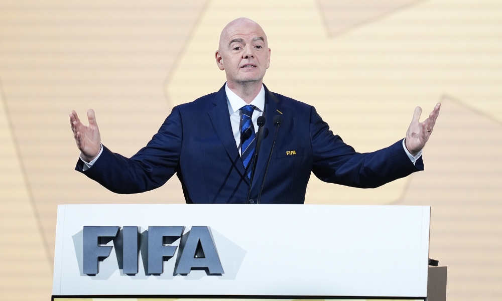 [图]法甲-杜埃双响拉莫斯破门 大巴黎6-1圣埃蒂安.